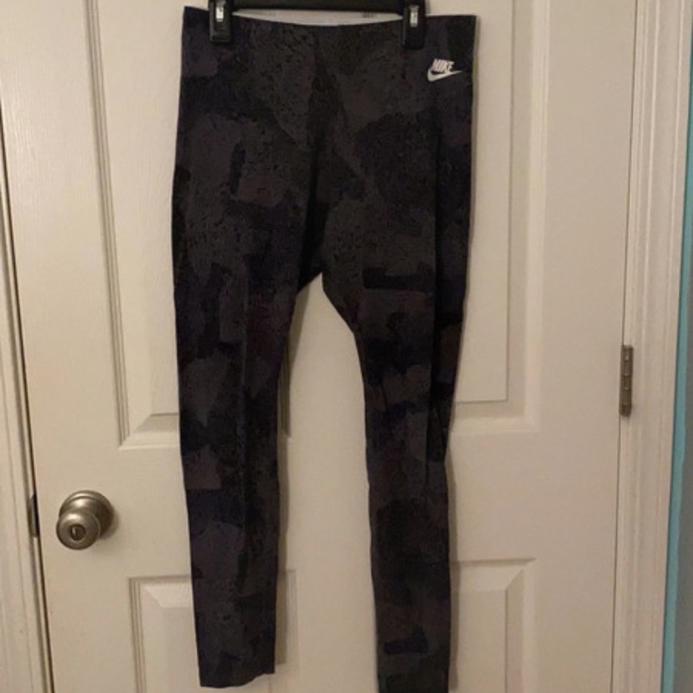 Nike leggings